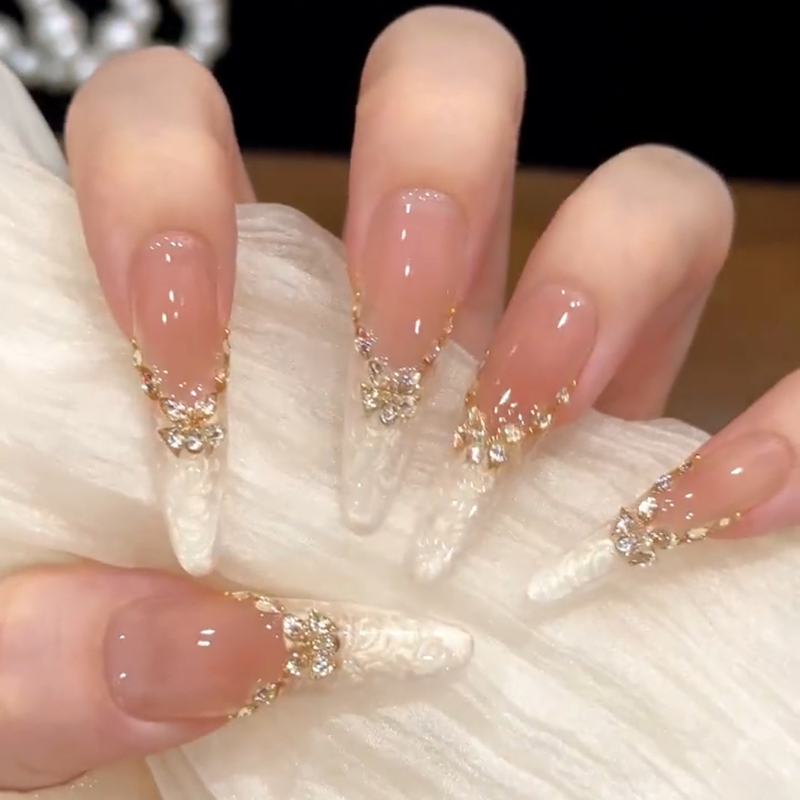 Autumn and Winter New Handmade Wearable Long Nails, Fine and Luxurious, with Rhinestones, French Style Fake Nails, Detachable Finished Wedding Nails Autumn and Winter New Handmade Wearable Long Nails, Fine and Luxurious, with Rhinestones, French Style Fake Nails, Detachable Finished Wedding Nails