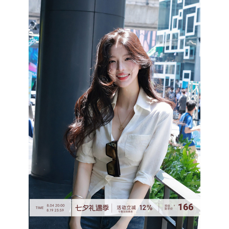 【Farte Shop】Lazy Style Pure White Linen Waist-Revealing Butterfly Tie Shirt for Women, Versatile for Spring and Summer 【Farte Shop】Lazy Style Pure White Linen Waist-Revealing Butterfly Tie Shirt for Women, Versatile for Spring and Summer