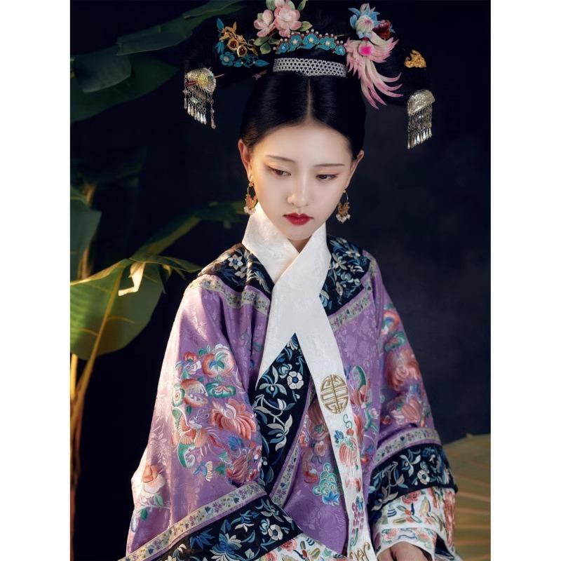Gege Suit Qing Han Dynasty Han Dynasty 2024 New Improved Heavy Industry Embroidery Qing Dynasty Flag Suit Yi Suit Palace Photography Costume