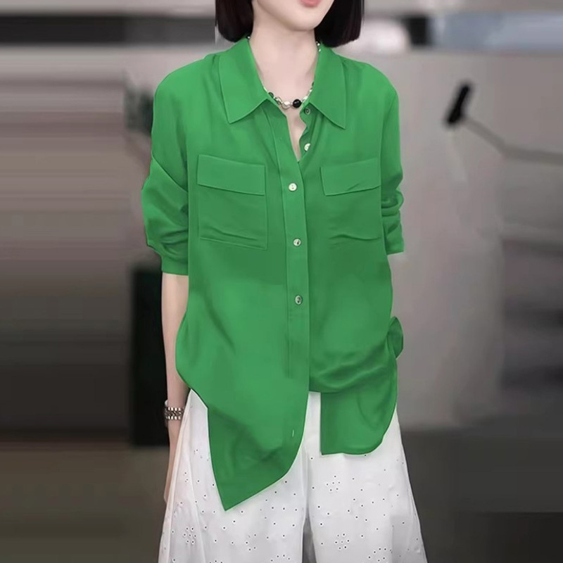Fashionable Retro Green Long-Sleeved Shirt for Women 2026 Early Spring New Style Loose Slimming Design Niche Shirt Top