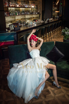  Chengdu wedding shop front short and back long wedding dress Chengdu wedding dress customization Chengdu wedding shop try on