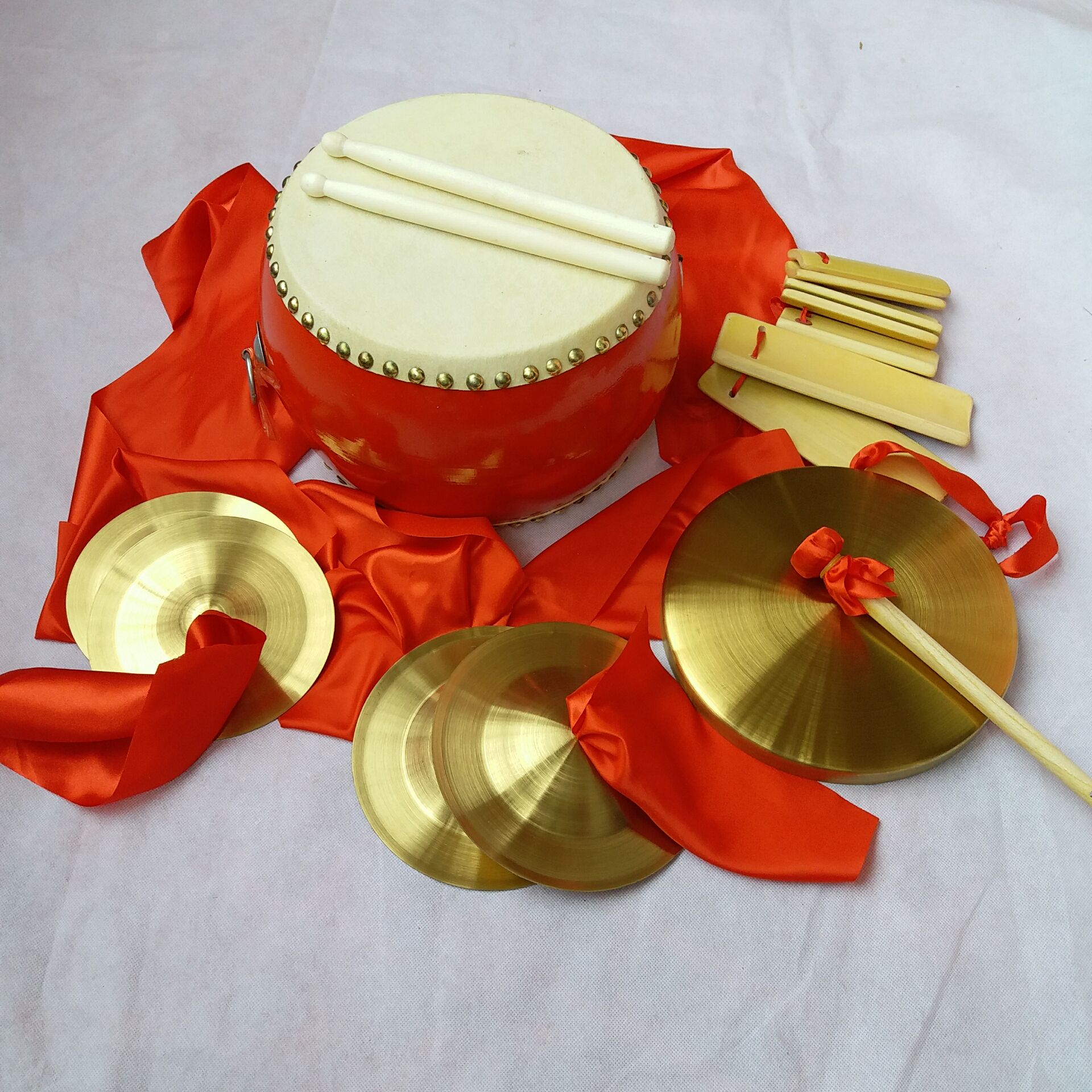 Adult sanjuban children gongs and drums nickel sanjuban props instrument 15 to 24CM CM nickel sounding brass or a clangin sanjuban