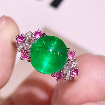 18k gold diamond colored gemstone inlaid natural plain emerald ring main stone 2.8 carats charming cat eye effect