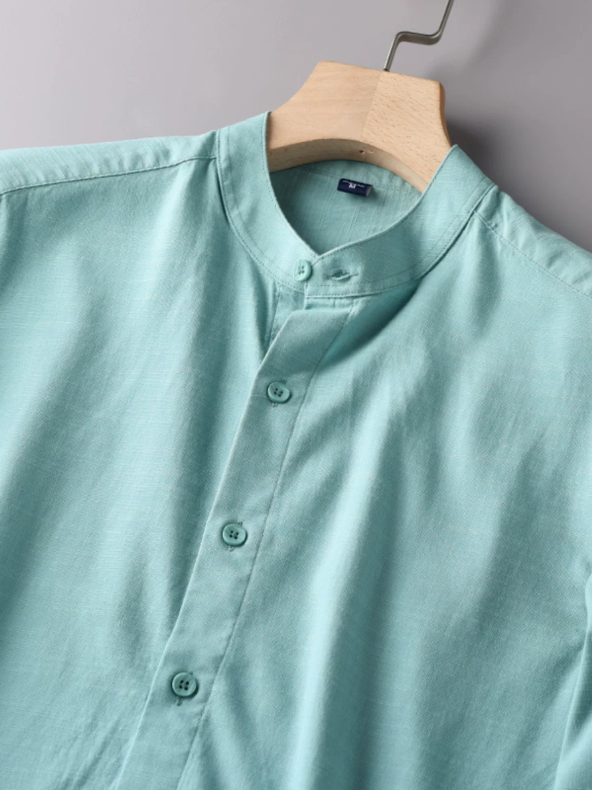 Comfortable breathable summer thin shirt for leisure