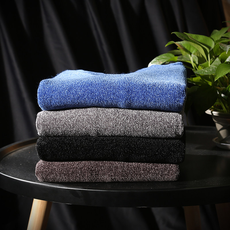 Special fine-knitting chenille can't afford the ball a hundred times. Bottom men's clothing autumn and winter small turtleneck sweater sweater men