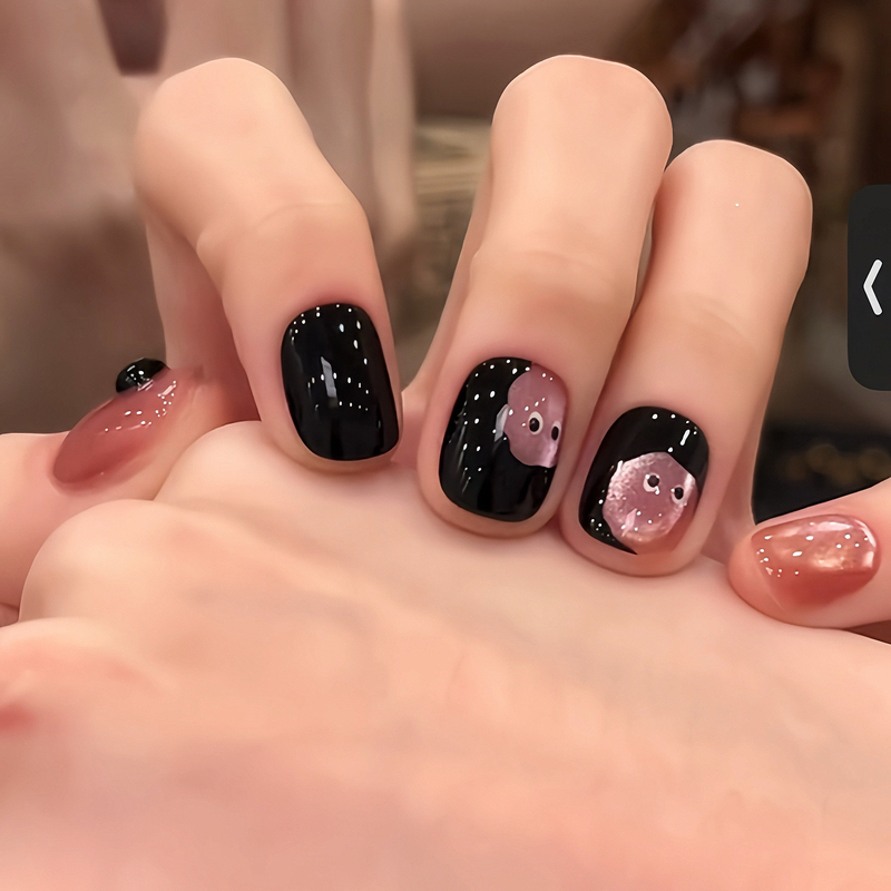 Cute Little Eyes Doll Sweet Cool Pink Gold Cat Eye Vibe Wearable Nail Art 2026 New Style ins Trendy Short Nails