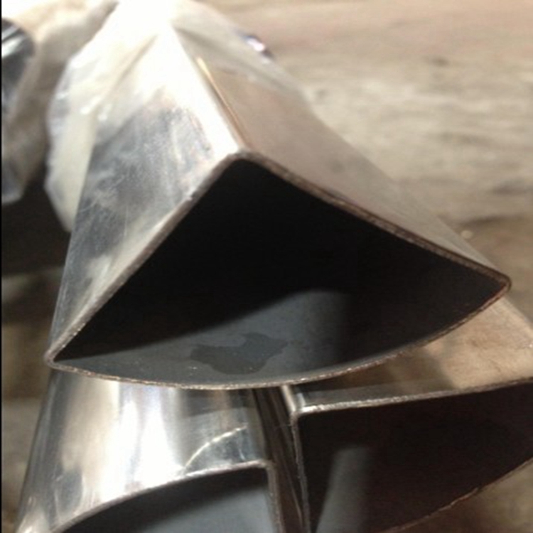 Q235 galvanized sector pipe sector iron 20xR27 20xR27 25xR35 25xR35 30xR40 45xR60 equilateral fan type tube