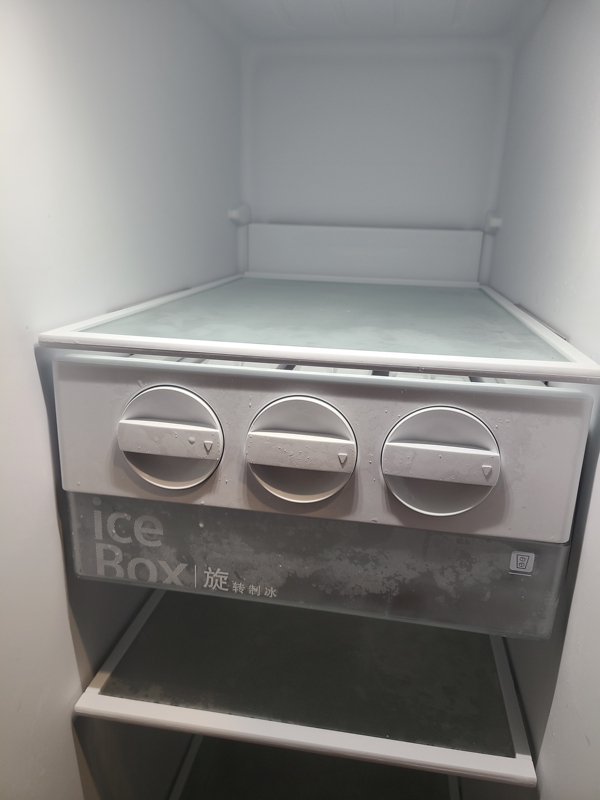 Suitable for Siemens Bosch Refrigerator 610/604/608/569/598W Freezer Rotating Ice Box Ice Collection Box
