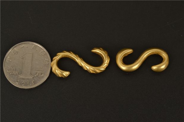 S hook đồng thau nguyên chất cùn đồng s móc vòng đeo tay vòng đeo tay với S hook đồng nguyên chất đúc da nghệ thuật chạm khắc da phụ kiện - Vòng đeo tay Cuff vòng pandora