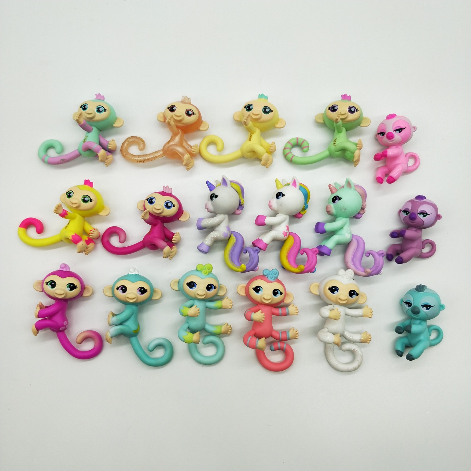 Genuine Loose Goods Finger Monkey Multiple Monkey Unicorn Unicorn Children Toy Random