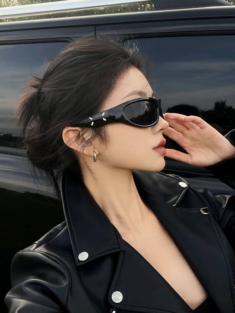 Gm Sunglasses for Women, High-End 2025 New Style, Fashionable European and American Style, Cool Girl Cycling Sunglasses, Trendy Men's Sunglasses for Styling