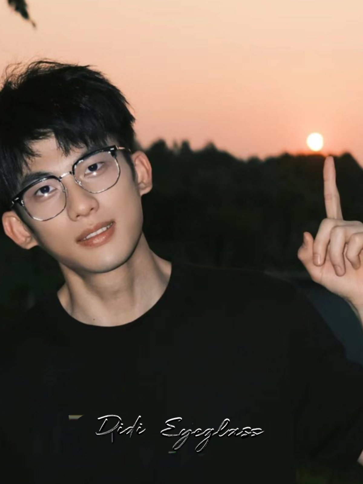 Retro Half-Frame Glasses for Men, Trendy and Cool, Can Be Fitted with Prescription Lenses, Popular on Social Media, Blue Light Blocking, Natural Look Glasses Frames for Women