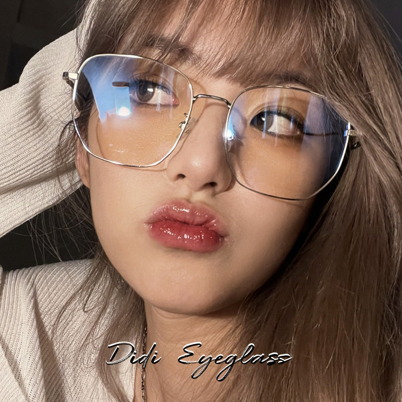 Xiaohongshu Style Plain Glasses for Nearsighted Women, Customizable Prescription, Blue Light Blocking, Ultra-Light Metal Decorative Eyeglass Frames for Men, Trendy