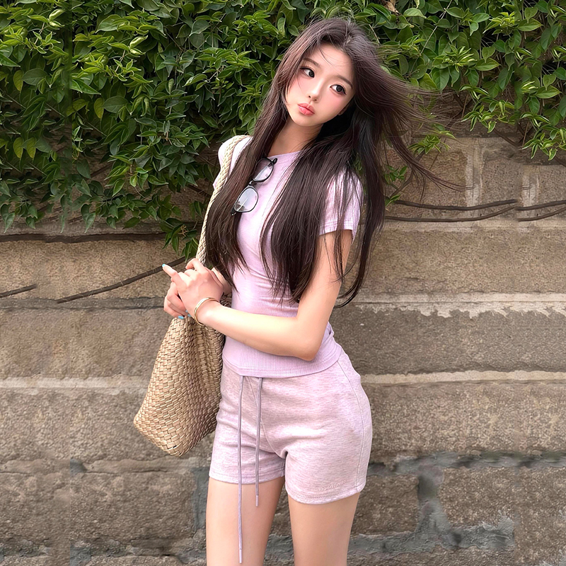 Summer Purple Short-Sleeved T-Shirt Shorts Running Casual Sports Suit for Women, a Very Beautiful Two-Piece Summer Outfit, Trendy