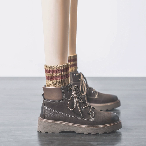 Martens, ретро демисезонные утепленные универсальные низкие короткие сапоги в английском стиле на платформе, в британском стиле, подходят для носки на улице, 2021 года