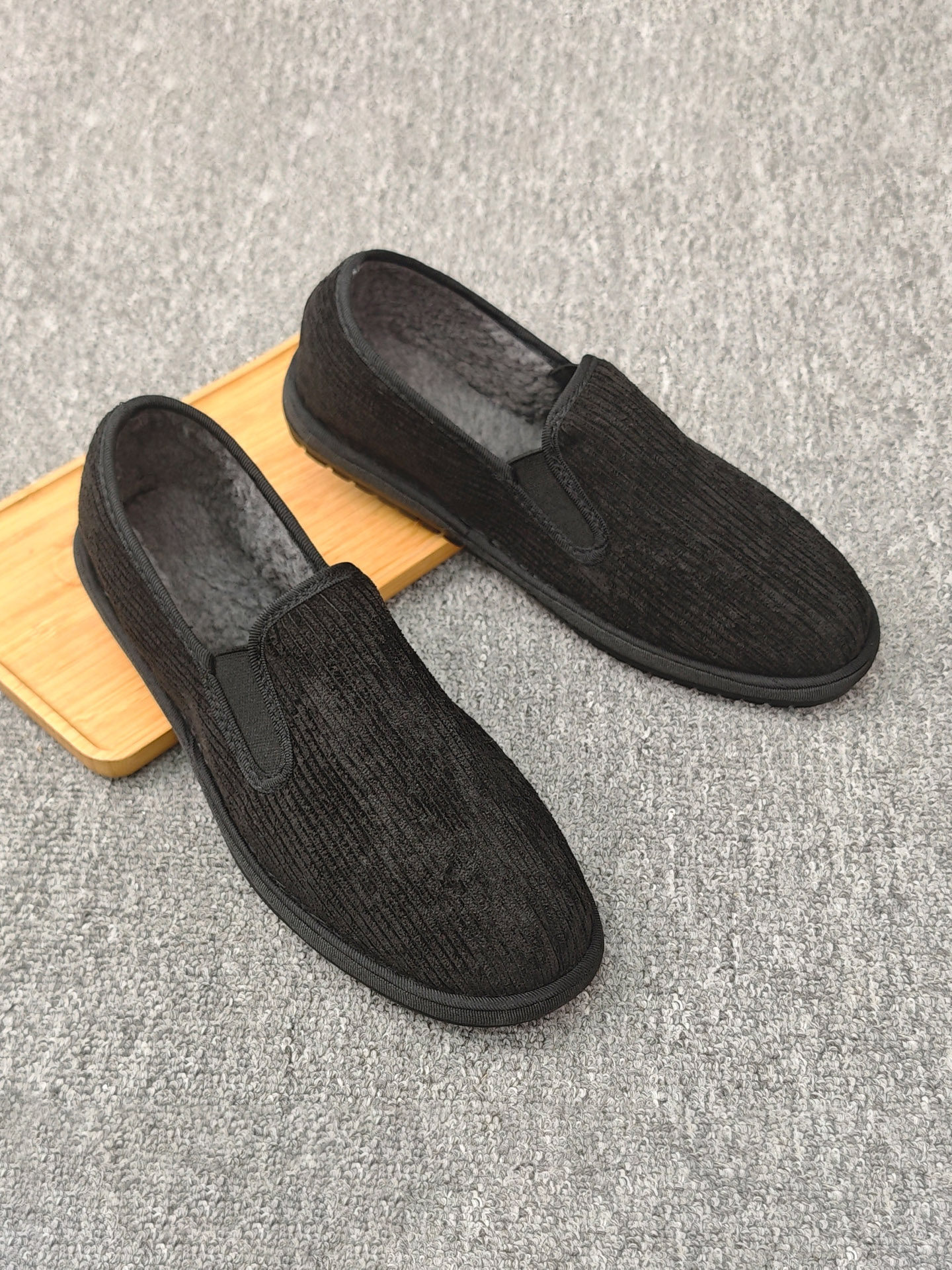 Winter plus velvet old Beijing cloth shoes men's thickened corduroy cloth shoes lazy slip-on warm and comfortable soft-soled shoes