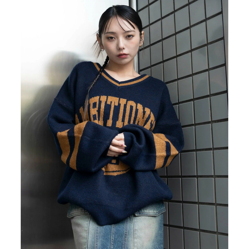 1216104 Daily Order, Four Colors Available, American College Style, Energetic Rugby Heart-Neck Sweater Fu11