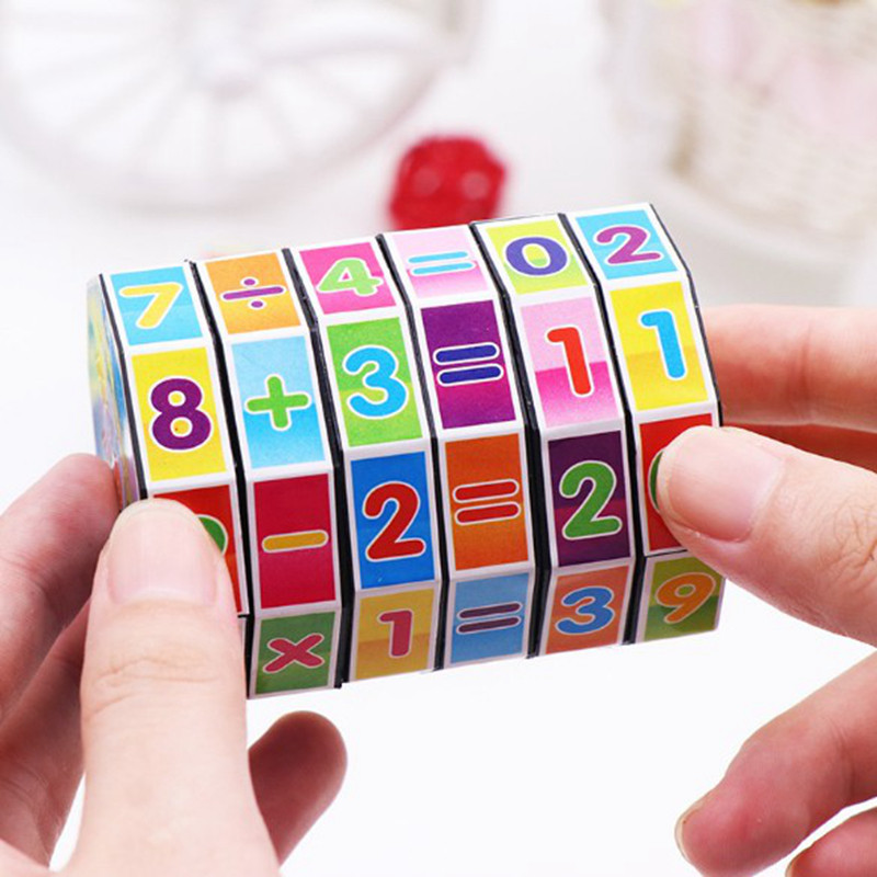 Christmas Korea Creative School RMBone Below WeChat Small Gift Wholesale Kindergarten Prize Daughter Children's Festival Gift