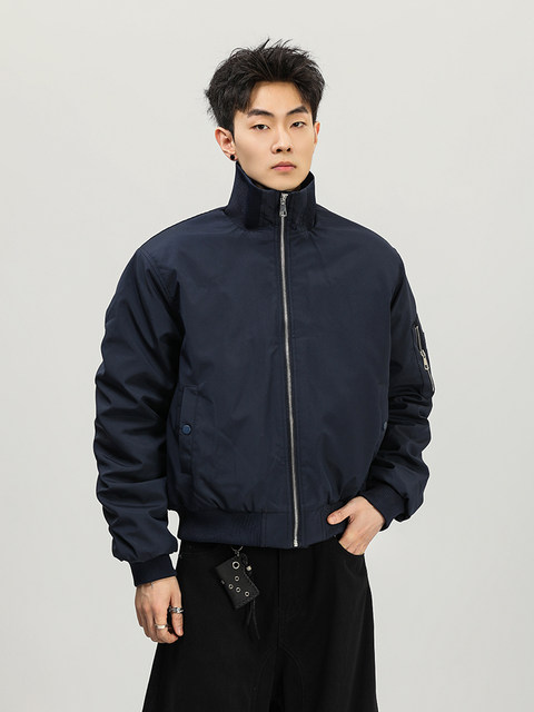 A Carton American-Style Ma1 Flight Cotton Jacket for Men, Autumn and Winter, Stand Collar, Thickened, Vibe Style, Short Coat