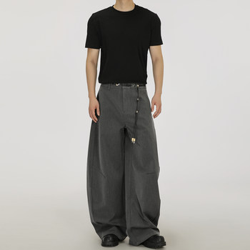 A Carton Vintage High-End Drapey Pleated Casual Scimitar-Style Suit Pants for Men and Women, Loose Straight-Leg Wide-Leg Pants, Trendy