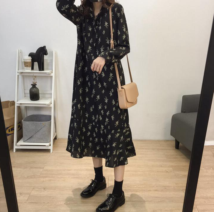 Vintage autumn and Winter women's new floral early Autumn dress with a long skirt long version of French long-sleeved base temperament