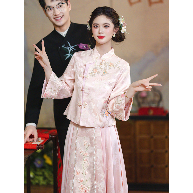 Pink New Chinese-Style Engagement Dress 2026 New High-End Bridal Wedding Toast Dress Homecoming Set Xiuhe Suit