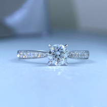 18K white gold classic four-claw diamond ring engagement diamond ring female 30 points one carat GIA loose diamond custom
