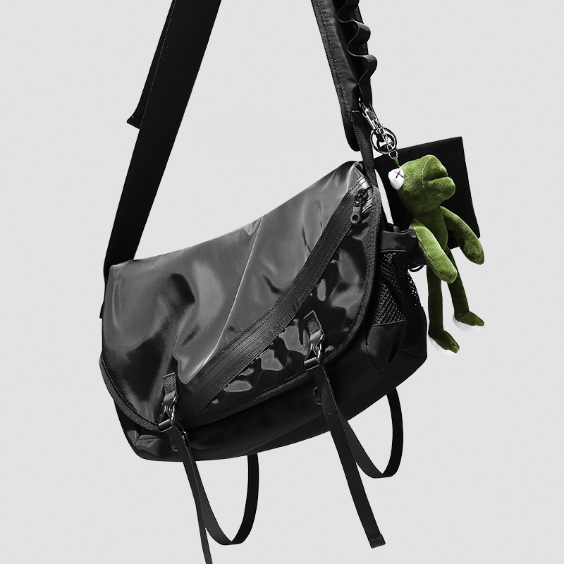 Hong Kong I Tgreg messenger bag functional wind backpack tooling bag diagonal bag shoulder bag casual men's poor bag