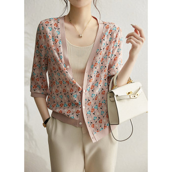 First-tier brand counter shopping malls withdraw the cut label women's clothing retro charm printing silk V-neck / cardigan jacket women