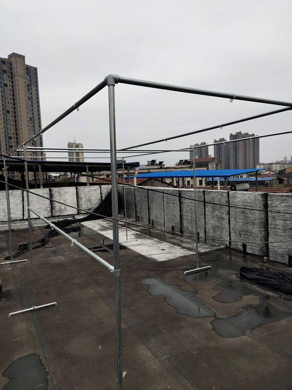 Galvanized pipe clothes rack windproof roof clothes rack drying quilt rack courtyard melon fruit vine climbing rattan rack rose climbing rack