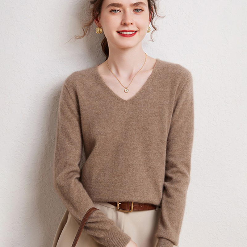 Popular Style~ Seamless One-Piece 100% Pure Cashmere Sweater for Women, V-Neck Pullover, Loose Knit Base Shirt for Autumn and Winter