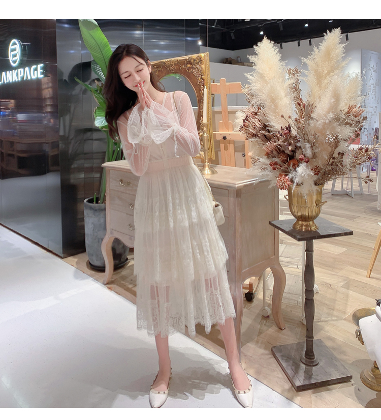 VK旗艦店 韓系蕾絲網紗喇叭袖蛋糕裙套裝長袖裙裝