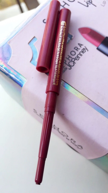 Tarte Tartiest Lip Crayon Long Lasting Lip liner / Lip Pen 0,04g Berry Color Matte 	son bút chì màu 18