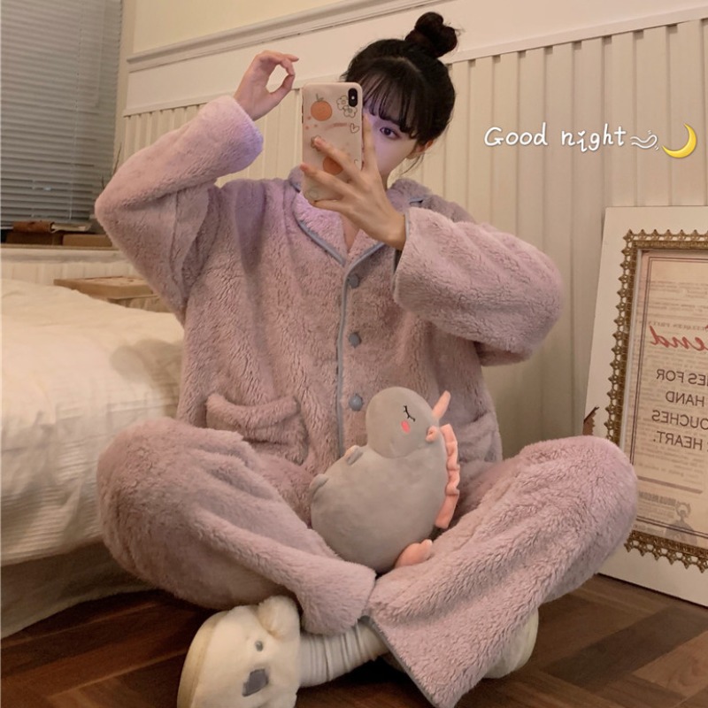 VIRRI CIAGA ~ is the color that belongs to the winter ~ coral suede pajamas women's winter plus suede thickened home clothes
