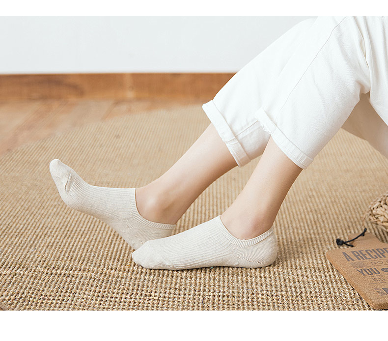 Mùa hè mỏng vớ thuyền nữ cotton nông miệng thấp giúp vô hình phụ nữ bít tất silicone non-slip socks vớ nữ vớ Hàn Quốc