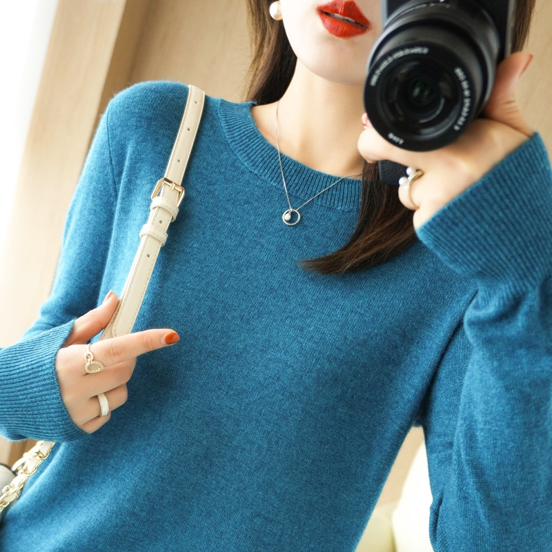 21 new round collar sweater women's autumn winter pure colour sleeve head long sleeve needle loom large size Non cashmere beating bottom blouse
