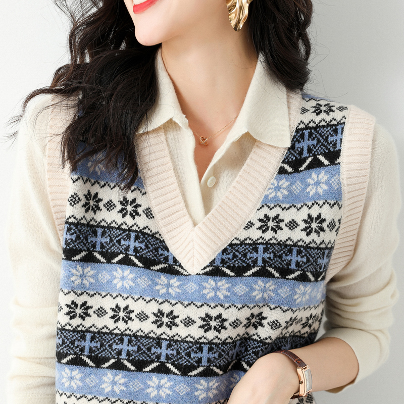 Autumn and winter new women's vest vest V-neck loose pullover outer wear vest lazy sleeveless vest knitted sweater