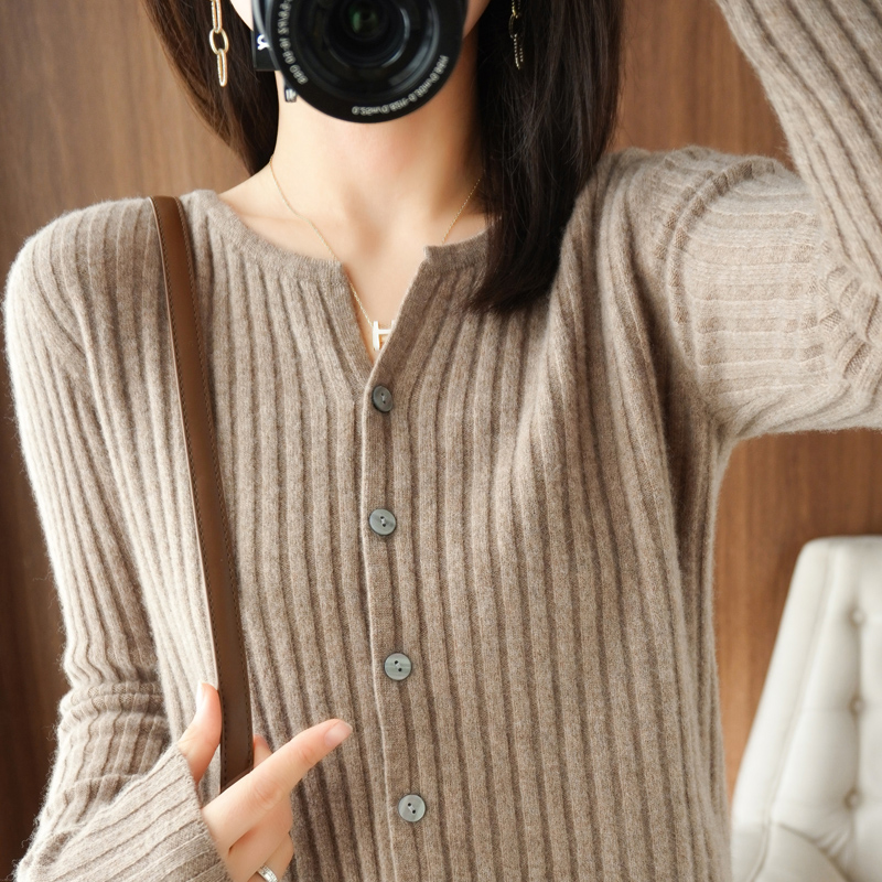 Autumn Winter New Round Neckline Knit Cardiovert Jacket Woman Short 100 lap Fashion sweaters loose outside wearing long sleeves Nets