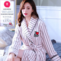 Pajamas womens winter 2022 new pajamas thickened coral fleece mid-length small cute fashion bathrobe