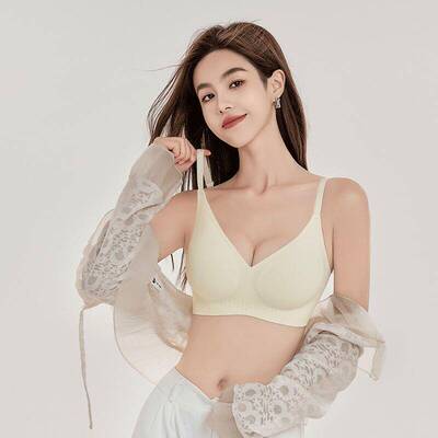 婧三椿小胸聚拢无痕文胸