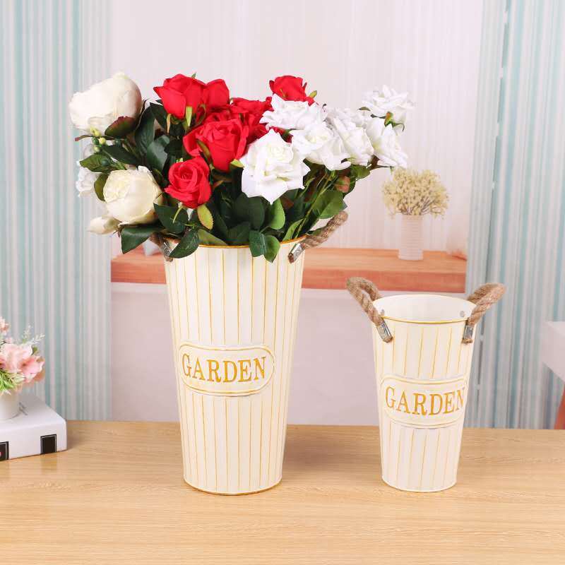 Flower barrel Flowers Flowers Barrel Retro Plastic Drying Flowers Iron Barrel of flower Vase Flower flower in flower Shop Flower Shop Wake Home Flower Shop Big