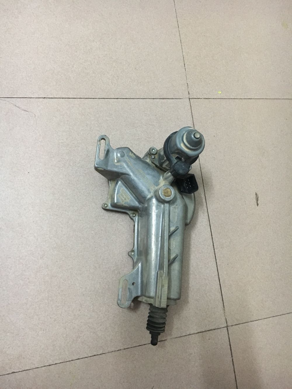 Zhonghua H230 Harvard H1 Cupid Dongfeng Fengxing Jingyi clutch actuator