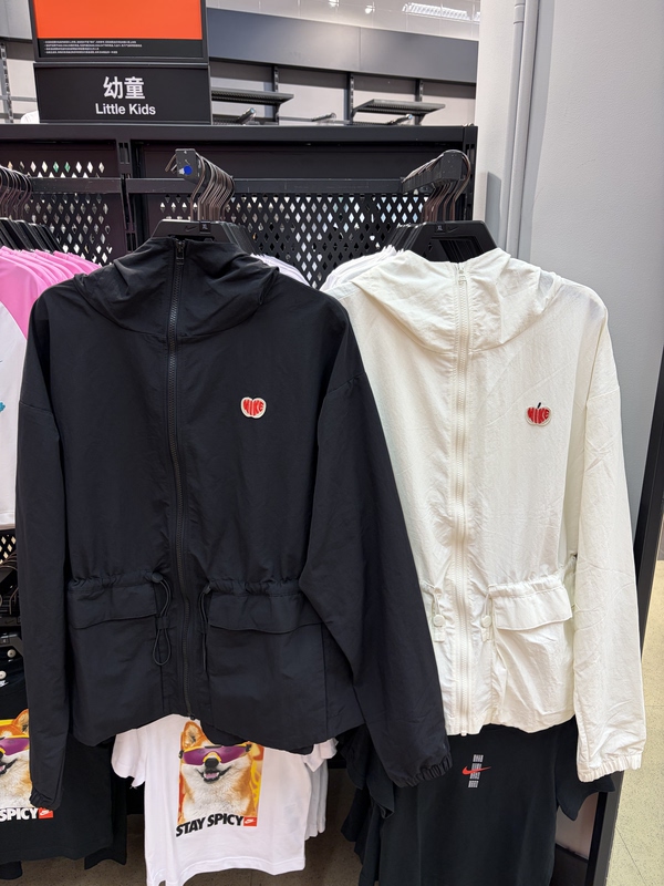 Nike Upf40+ Sun Protection Clothing Women's Spring and Summer Hooded Loose Waist-Cinching Sports Jacket Windbreaker Hv8727 Nike Upf40+ Sun Protection Clothing Women's Spring and Summer Hooded Loose Waist-Cinching Sports Jacket Windbreaker Hv8727