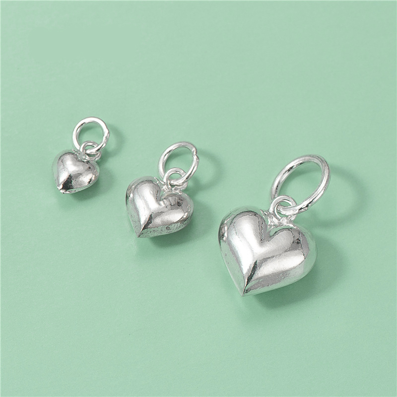 S925 Sterling Silver Glossy Heart-Shaped Pendant Pendant for Women Simple Elegant Peach Heart Necklace Sweater Pistachio Pendant