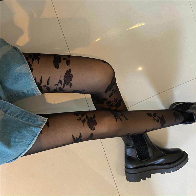 Spring and summer dark retro rose black silk hot silk pure desire to make a sock court French embroidered lace pantyhose female
