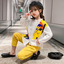 Girls net red suit spring 2021 new foreign style little girl fashion Korean version of childrens fashion two-piece set trend