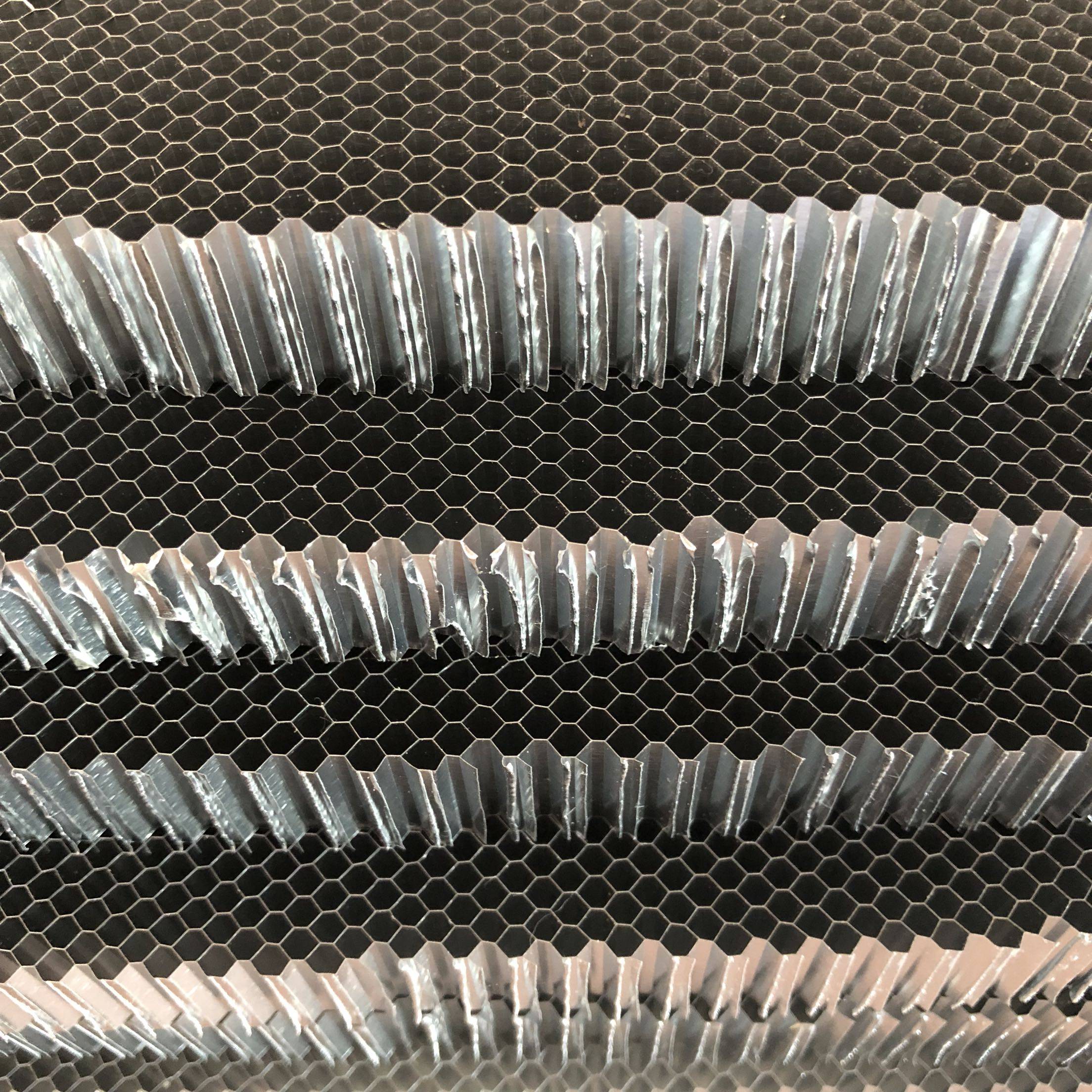 Manufacturer Direct sales Electronic cigarettes Private aluminum Extruded Materials Cellular Network Filter Avionics Train Experiment Lightweight Aluminum Cellular board