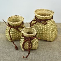 Fish basket handmade bamboo woven small back basket Tea picking basket Decorative bamboo basket Bamboo basket Bamboo basket Flower arrangement basket Photography dance props