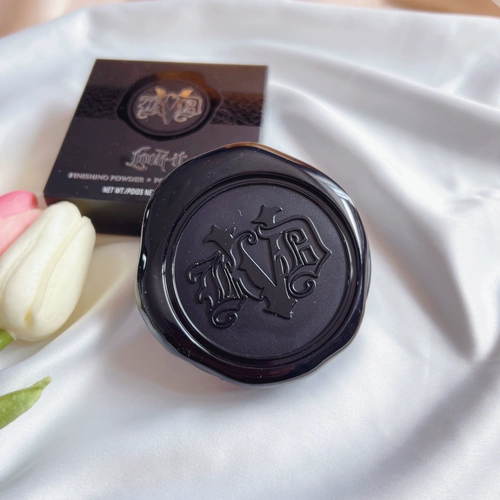 Kat Von D Матовая пудра, база под макияж, контроль жирного блеска