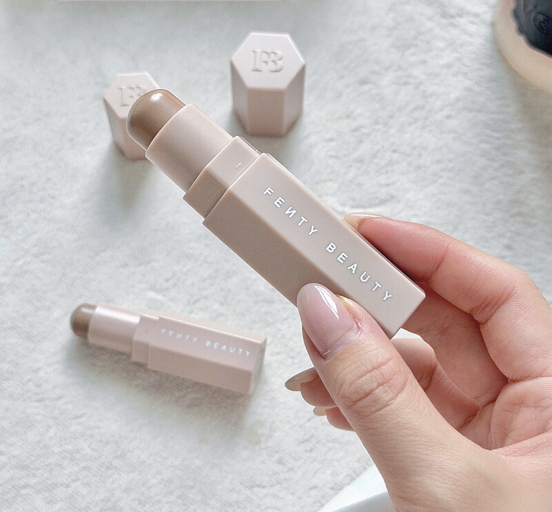 Fenty Beauty Rihanna Contour Stick Amber Nose Shadow Fb Natural Three-Dimensional Contour Matte Shadow Fenty Beauty Rihanna Contour Stick Amber Nose Shadow Fb Natural Three-Dimensional Contour Matte Shadow